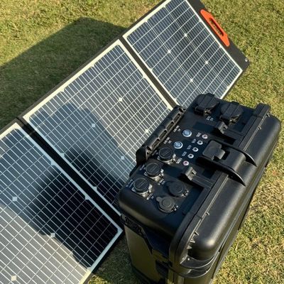 UB-120 Efisiensi Konversi 22,8% Panel Surya Silikon Monokristalin 120W Lipat