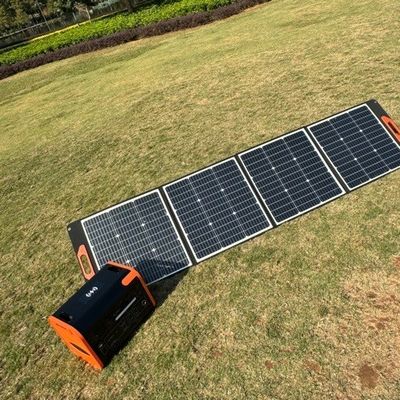 UB-120 Efisiensi Konversi 22,8% Panel Surya Silikon Monokristalin 120W Lipat