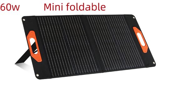 Panel Sel Surya 60W untuk Pengisian Cepat 17.5V/3.4A DC Output Desain Lipat