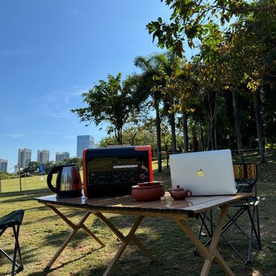 2200W Outdoor Mobile Power Supply dengan 220V Output Voltage Range Fluktuasi dan Kinerja
