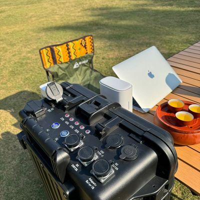 ST-70 Super Fast Charge 6000W 4800wh Portable Power Station dengan Fungsi Smart Home