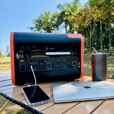 Disesuaikan untuk 2200W portabel LiFePO4 Baterai Generator sempurna untuk rumah dan luar ruangan