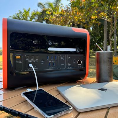 Solar Panel Power Station 2200W Portable Generator dengan AC/DC 230V Output Power Bank