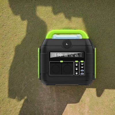 Kustomisasi 600W Mini Portable Solar Energy Storage Power Station dengan LCD Display