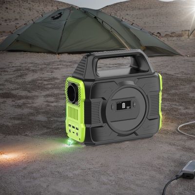 Stasiun Listrik Outdoor Portable dengan Listrik Crystal Display dan 2200W High Power Output