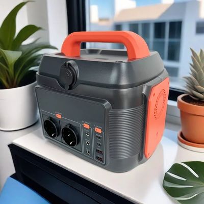 576wh Pemancar Daya Portable 110V 220V 600W Solar Generator