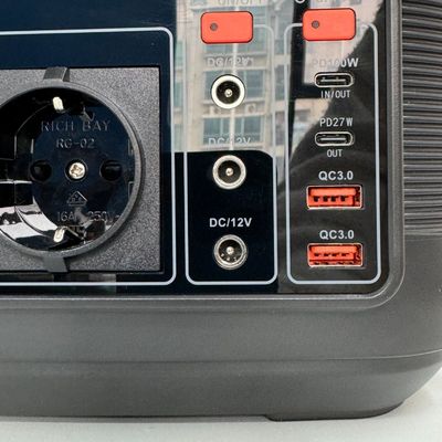 576wh Pemancar Daya Portable 110V 220V 600W Solar Generator