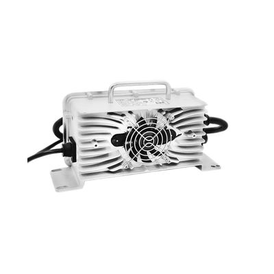 Waterproof IP67 800W LiFePO4 Charger Smart DC Fast Charger Untuk Forklift / Golf Carts