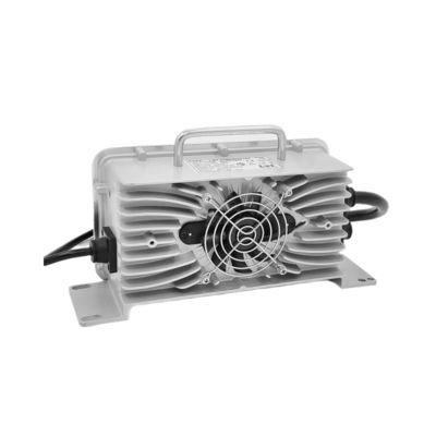 Waterproof IP67 800W LiFePO4 Charger Smart DC Fast Charger Untuk Forklift / Golf Carts