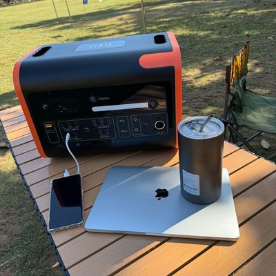 2200W Konsisten Daya Output Solar Generator Ultimate untuk kebutuhan luar ruangan dan dalam ruangan