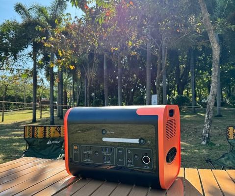 1800W 2000W 2200W Portable Power Station 2kw dengan Lithium LiFePO4 Baterai AT22 Hitam