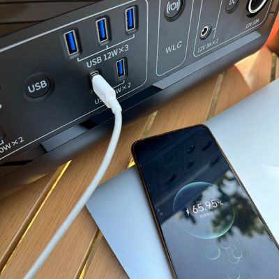 2200W Output Daya Tinggi Ponsel LiFePO4 Pembangkit Listrik untuk Pembangkit Listrik dan Solusi Surya