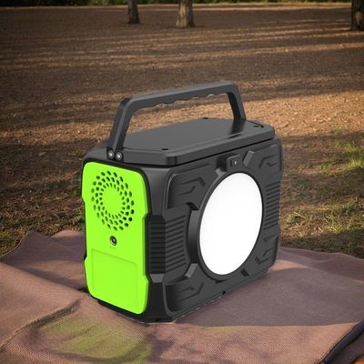 Kapasitas Baterai 48000mAh 200W Sistem Generasi Listrik Surya dengan Output AC/DC