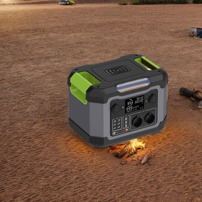 1200W AC Output 230V Portable Power Station dengan Wireless Rechargeable Solar Generator