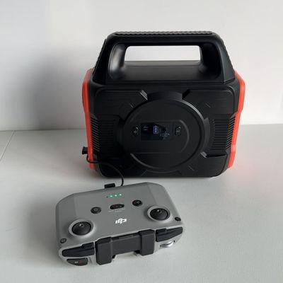 300W Solar Energy Storage Generator Portable Mobile Power untuk Balkon Darurat Luar Ruang RV