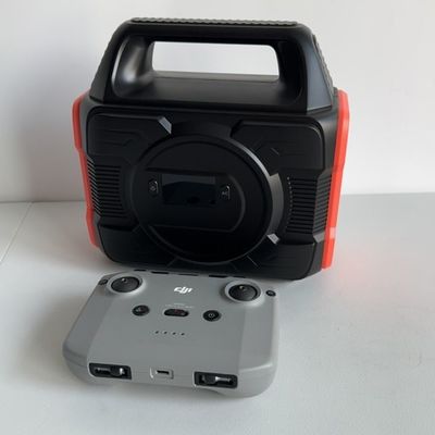 Generator Surya 300W AC DC Dual USB Type C Pengisian untuk Stasiun Pengisian Luar Ruang