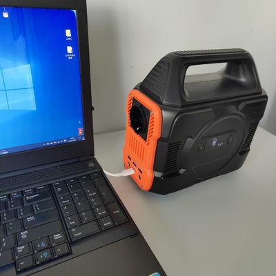 Stasiun Listrik Luar 300W Generator Surya Portable dengan Teknologi MPPT dan USB Output