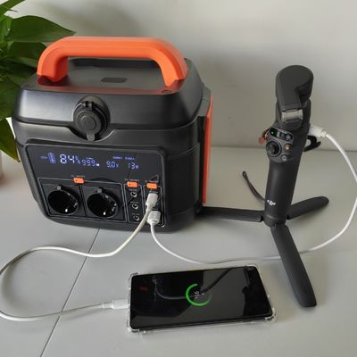 600W Type-C Pd 100W Sinus Wave Baterai Lithium Perlindungan Terlebih Suhu Ja AC Socket