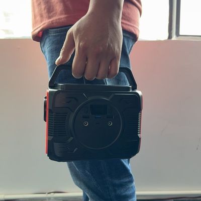 200W Output Portable Solar Power Station dengan S2X-173 dan bahan tahan cuaca