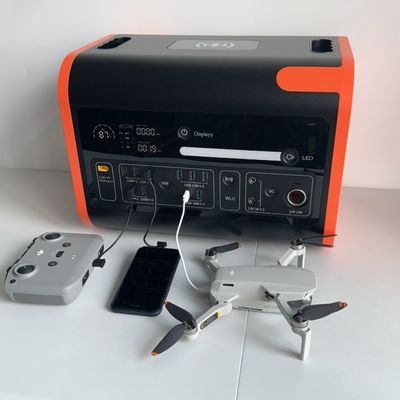 Baterai Dapat dilepas Mungkin Tidak 2200W2048wh Pengisian Daya Surya Aktivitas Luar Ruang Pembangkit Listrik Seluler