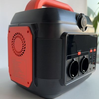 LiFePO4 Battery Charging Bank 600W Daya mobile dengan output QC3.0 18W dan pencahayaan LED 11W