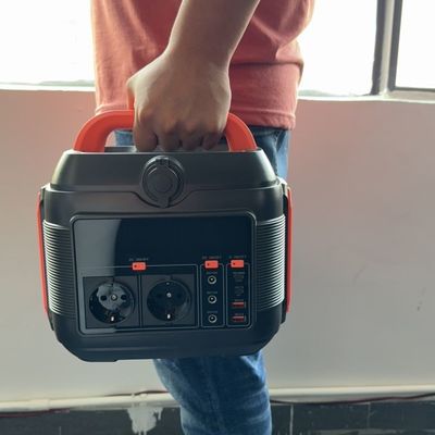 600W Portable Solar Generator dengan Type-C USB DC AC Output Mobile Power Station adalah MPPT
