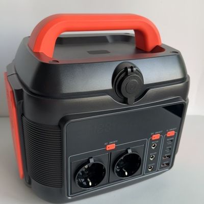 Outdoor Portable 600W Solar Power Station dengan Us AC Socket dan Warna yang Dapat Dikustomisasi