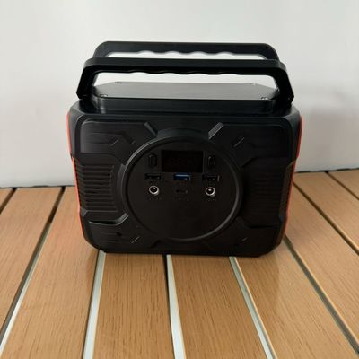 Stasiun Tenaga Surya Portable 200W dengan Lampu LED AC Output Power 5V-20V/2A Adaptor Input