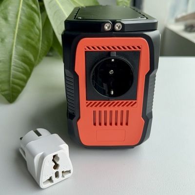 Stasiun Tenaga Surya Portable 200W dengan Lampu LED AC Output Power 5V-20V/2A Adaptor Input