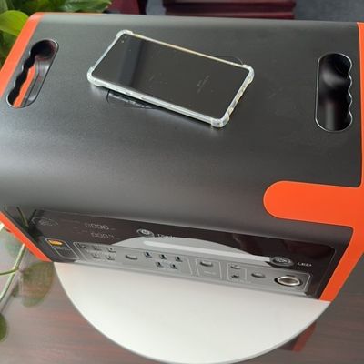 AT22 LiFePO4 Battery Portable Charging Station 600W 1000W 2200W untuk mobil berkemah