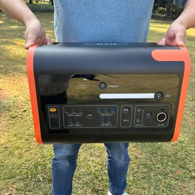 2200W Daya Konstan Dapat Mengemudi 4000W Energi Penyimpanan Daya Seluler untuk dan Daya tahan