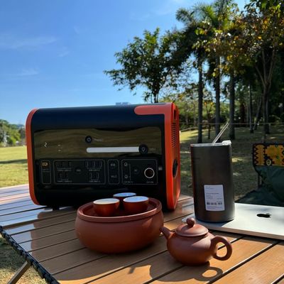 Stasiun Listrik Portable untuk Rumah dan Camping Luar 2200W 1500W Solar Panel Generator