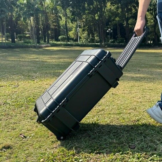 ST-70 Super Fast Charge 6000W 4800wh Portable Power Station dengan Fungsi Smart Home