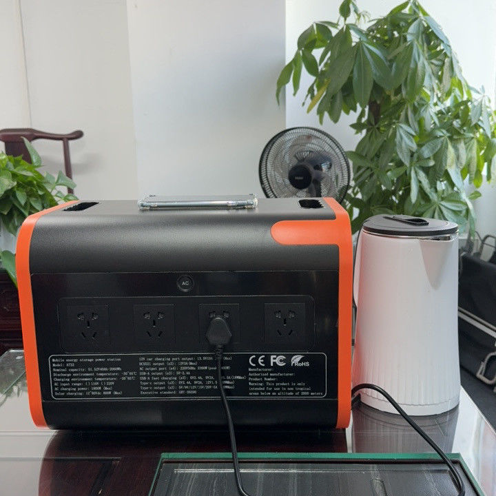100W Tipe-C Output 2200W Solar Generator untuk outdoor camping dan tenaga darurat
