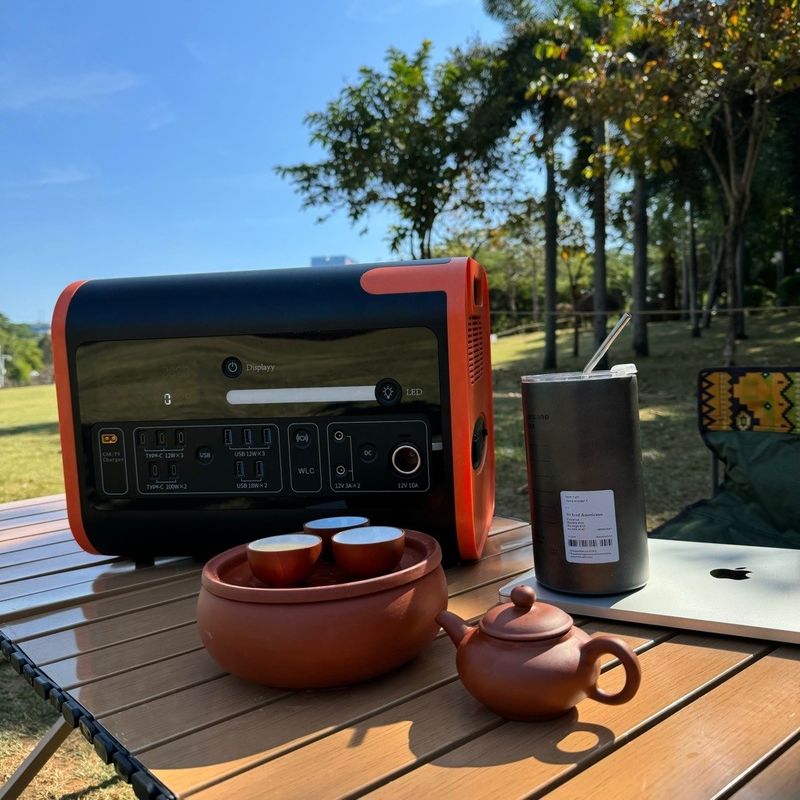 AT22 2000W 2200W LiFePO4 Baterai Portable Power Station untuk Outdoor Power Bank System