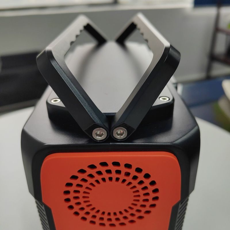 AC Output Waveform Modified Wave 200W Rechargeable Back-up Energy System untuk berkemah