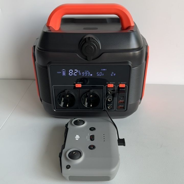 MPPT Power 600W Baterai Lithium Portable Outdoor Mobile Power Station AC Output 220V