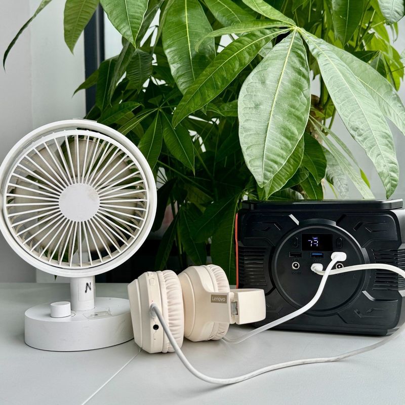 Stasiun Listrik Camping Terbaik 173wh 300W 200W Generator Surya dengan Baterai Lithium Ternary