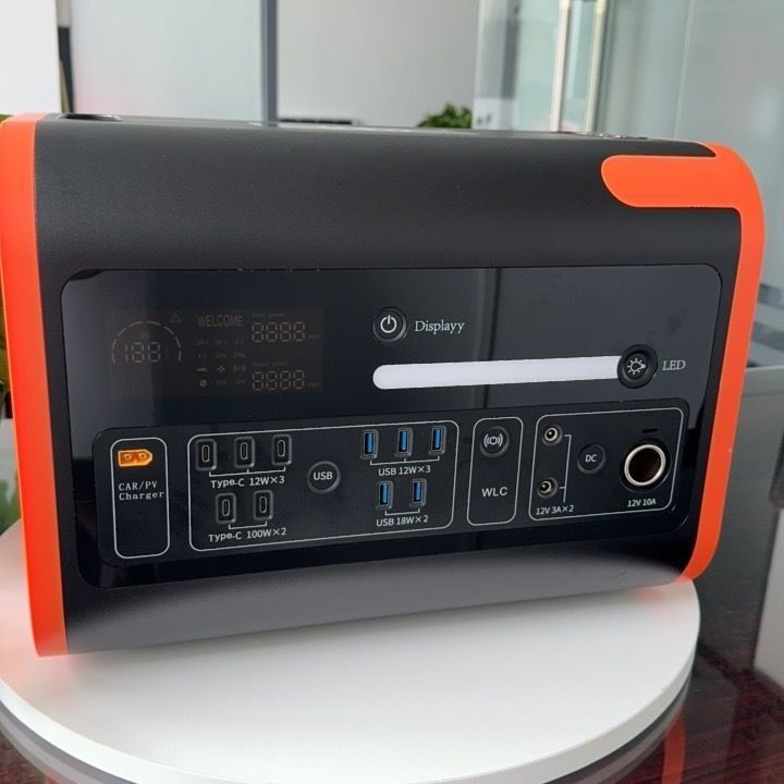 Pembangkit Listrik Darurat Luar Ruang Kapasitas Besar 2200W 2048wh 40ah dengan USB 12W*3/18W*2