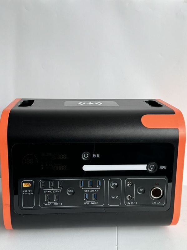 800W Solar Charging Pure Sinus Wave Power Supply Sempurna untuk hidup di luar ruangan dan bepergian