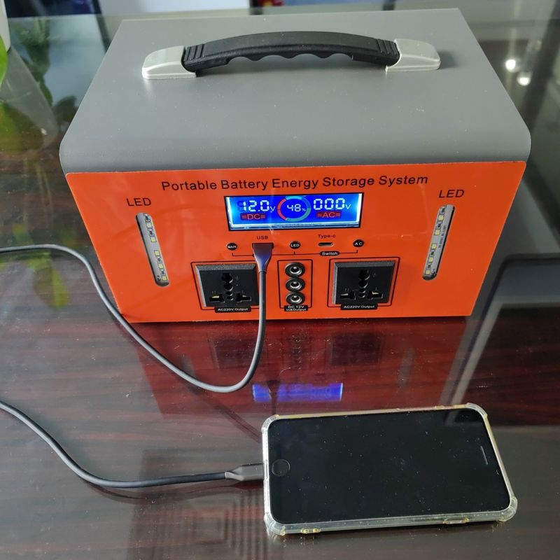300W Rated Output Power Type-C 5V/10W Portable Power Station untuk pengisian daya mobile kantor